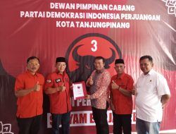 Ketua Stisipol Daftar Bacalon Wawako Tanjungpinang di PDIP