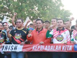 Gubernur Ansar Hadiri Kegiatan 7,8K Fun Run Polda Kepri 2024