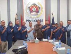 Bahas Kerjasama Sukseskan Pilkada Serentak, Ketua KPU Kepri Sambangi PWI Kepri