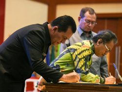 Gubernur Ansar dan Pimpinan DPRD Kepri Tandatangani Nota Kesepakatan KUPA-PPAS Perubahan APBD 2024