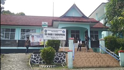 Wali Murid Tolak Rencana Penggabungan SMAN 3 dan SMAN 1 Tanjungpinang