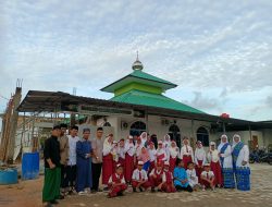 Di Tengah Pembangunan Masjid, Santri TPQ Sabilurrosyad Semangat Rayakan HUT RI