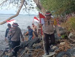 Polres Bintan Kibarkan Bendara Merah Putih di Pulau Terluar