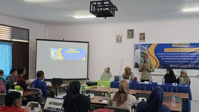 Tim PKM DRTPM UMRAH Latih Guru SMPN 17 Bintan Buat Media Pembelajaran Digital Berdiferensiasi