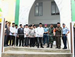 Usai di Renovasi, Gubernur Ansar Ahmad Resmikan Masjid Al-Muhajirin