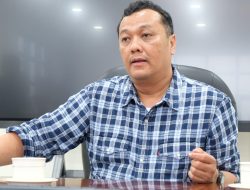 Rektor UMRAH Tanggapi Desakan Pencabutan Dua SK Dekan