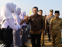 Kunker di Lima Kecamatan di Kabupaten Karimun, Gubernur Ansar Serahkan Total Bantuan Rp55,36 Miliar