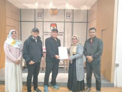 Transparan Penggunaan Dana Kampanye, Paslon Rahma-Riza Serahkan LADK ke KPU Tanjungpinang