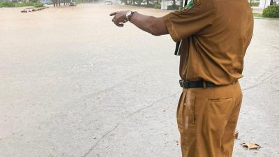 Sekda Jefridin Tinjau Beberapa Titik Banjir di Batam