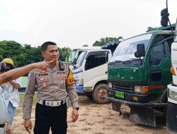 Terjaring Razia, Puluhan Mobil Truk Pasir dan Barang Diamankan Polisi
