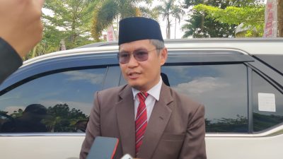 Pemko Tanjungpinang Targetkan Pembagian Seragam Gratis SD dan SMP pada Desember 2024