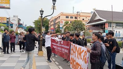 Breaking News: Kantor Bank Riau Kepri Digeruduk Mahasiswa Bahas CSR