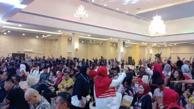 Ratusan Pendukung Adu Yel-Yel di Debat Kedua Pilkada Tanjungpinang