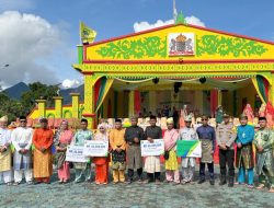 Kado Ultah ke 21 Kabupaten Lingga, Sebanyak 2.729 Pekerja Rentan Terima Kartu BPJS Ketenagakerjaan