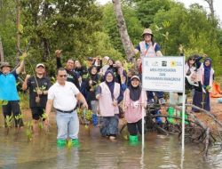PLN Batam Tanam 1.000 Pohon pada Hari Menanam Pohon Indonesia
