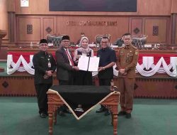 DPRD Sahkan APBD Tanjungpinang Tahun 2025