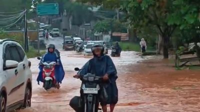 Hujan Deras, Jalan Nusantara Tanjungpinang Terendam Banjir