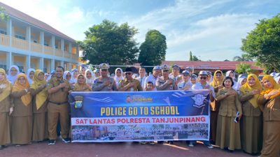 Satlantas Polresta Tanjungpinang Sosialisasi Keselamatan Berlalu Lintas di SMAN 1