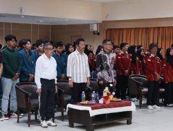 Sekda Jefridin Ajak Mahasiswa Pekanbaru Asal Batam Berperan Aktif Dalam. pembangunan