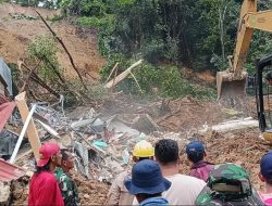 Hujan Berkepanjangan, 4 Warga Batam Tewas Tertimbun Tanah Longsor