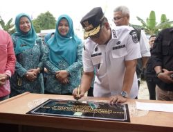 Pj Gubernur Riau Resmikan SPAM Sungai Salak Inhil