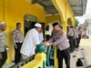 Jumat Berkah, Polres Anambas Bagikan Nasi Kotak dan Air Mineral Gratis Kepada Jemaah Sholat Jumat