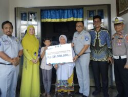 Ahli Waris Korban Laka Jalan Daeng Celak Menerima Santunan dari Jasaraharja Tanjungpinang