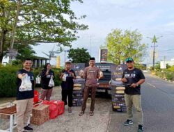 Indahnya Berbagi, Official RUN 5K Melayu Bagikan 150 Paket Takjil Buka Puasa