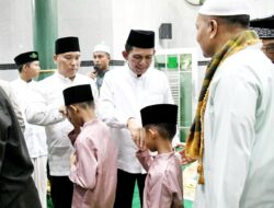 Gubernur Ansar dan Wagub Nyanyang Safari Ramadhan di Masjid Nurul Yaqin, Ajak Masyarakat Tingkatkan Kualitas Ibadah
