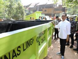 Amsakar Achmad: Penyerahan Bin Container Sampah Langkah Awal Atasi Masalah Kebersihan