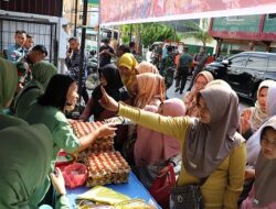 Dihadiri Bupati Iskandarsyah, Kodim 0317/TBK Gelar Bazar Sembako Murah, Warga Antusias Berbelanja