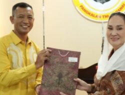 Bupati Cen Hadiri Acara Lepas Tugas Danlanal Ranai
