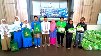 OSIS SMA Negeri 1 Tanjungpinang Salurkan 150 Paket Bahan Pokok Lewat Smansa Berbagi