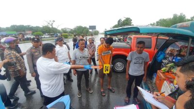 Rekonstruksi Pembunuhan di Karimun, Pelaku Peragakan 35 Adegan