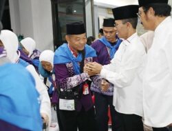 Amsakar Lepas Keberangkatan 96 Jamaah Haji Kloter Pertama