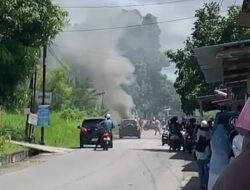 Ini Dugaan Mobil Terbakar di Karimun, Arus Lalin Sempat Terganggu