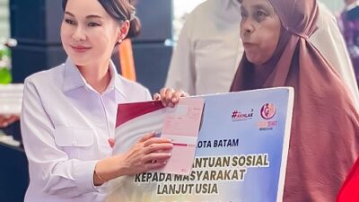 Program Insentif Warga Lansia Wujud Nyata Keberpihakan Amsakar – Li Claudia kepada Kesejahteraan Masyarakat Batam