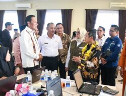Wamen Dikdasmen RI Fajar Riza Tinjau Langsung Posko Verifikasi SPMB di Batam