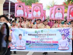 Peserta Pawai Ta’aruf MTQ Ke 43 Provinsi Riau Tampil Maksimal Dan Meriah