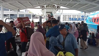 Libur Sekolah, Jumlah Penumpang Kapal di Karimun Meningkat