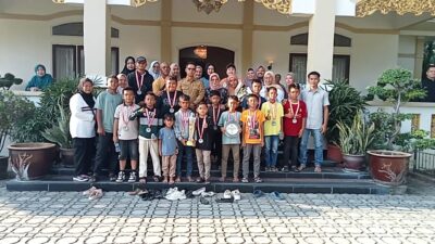Raih Juara, Bupati Iskandarsyah Sambut Kepulangan Tim ASS Muda Karimun