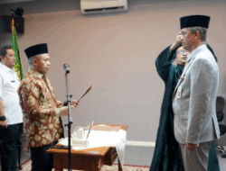 Abdul Wahid Lantik M Job Kurniawan sebagai Pj Sekda Provinsi Riau