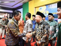 Hadiri Pengukuhan PKMB, Ansar Ajak Warga Bawean Menjaga Kepri Tetap Aman