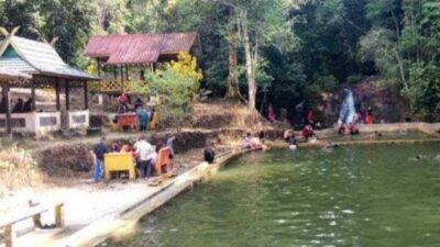 Pengujung Keluhkan Fasilitas Wisata Air  Terjun Batu Ampar Dabo Singkep Banyak yang Rusak