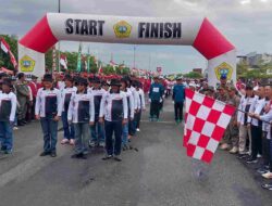 Bupati Karimun Iskandarsyah Lepas Ribuan Peserta Lomba Gerak Jalan Berhadiah Rp 119 Juta
