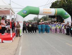 Dilepas Bupati Roby Kurniawan, 2.211 Peserta Meriahkan Gerak Jalan Tri Lomba Juang di Bintan