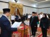 Bupati Iskandarsyah Lantik Dirut dan Direktur Kepatuhan Perumda BPR Tuah Karimun