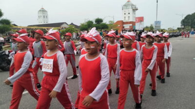 332 Regu Meriahkan Lomba Gerak Jalan Gebyar HUT Ke-80 RI Dispora Karimun Berhadiah Rp 119 Juta