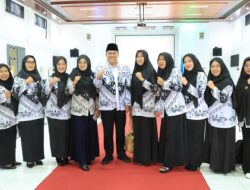 Sekda Bintan Lantik Pengurus PGRI, Sebut Guru Pahlawan Tanpa Tanda Jasa