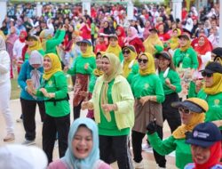 Ribuan Warga Ikut Senam Sehat BKOW Kepri, Ajak Masyarakat Bergerak Menuju Indonesia Emas 2045